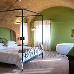 Sacro E Profano Albania Hotel Zikxhafaj