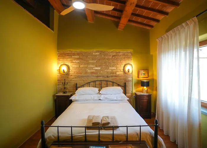 Sacro E Profano Albania